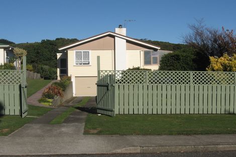 Photo of property in 17 Riwai Street, Paraparaumu, 5032