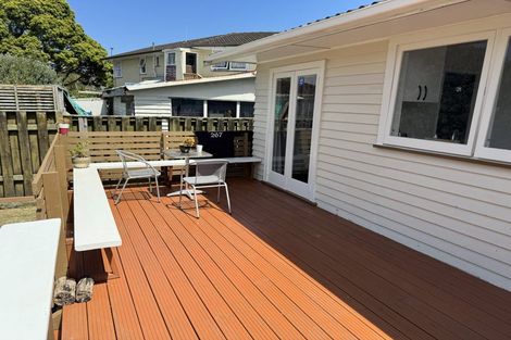 Photo of property in 42 Beeston Crescent, Manurewa, Auckland, 2102