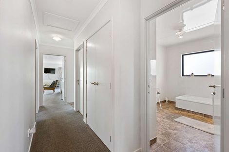 Photo of property in 8 Macandrew Street, Owaka, 9535