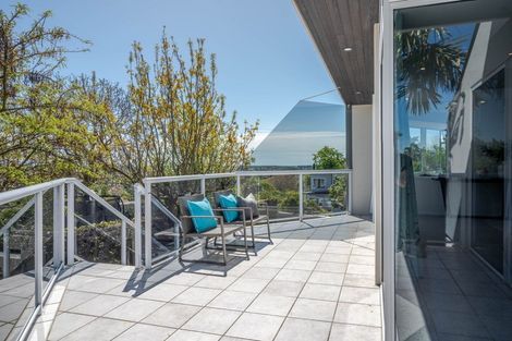 Photo of property in 1 Overdale Drive, Cashmere, Christchurch, 8022