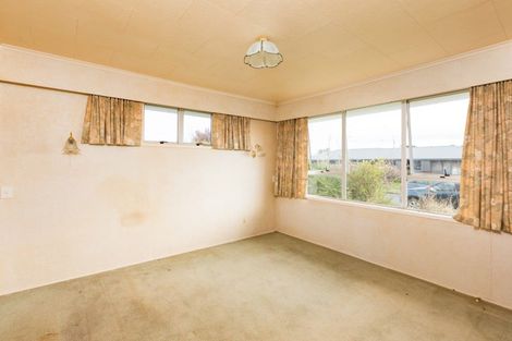 Photo of property in 1 Stiles Avenue, Waipukurau, 4200