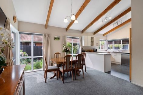 Photo of property in 16 Herbs Place, Cashmere, Christchurch, 8022