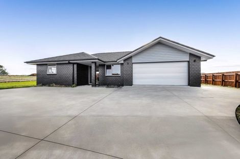 Photo of property in 9 Midsummer Avenue, Stratford, 4332