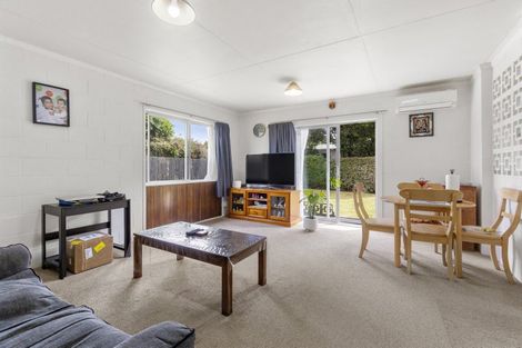 Photo of property in 2/35 Riversdale Road, Avondale, Auckland, 1026