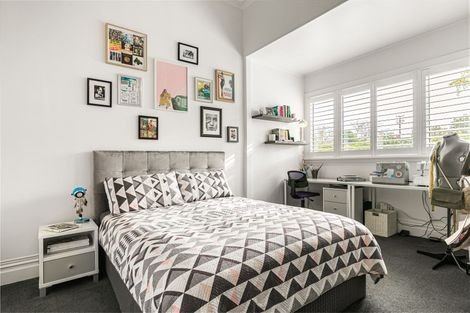 Photo of property in 37 Mozeley Avenue, Devonport, Auckland, 0624