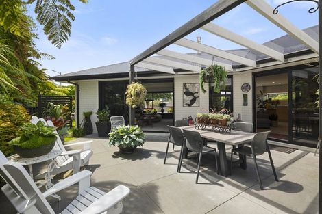 Photo of property in 3 Aderman Place, Hurworth, New Plymouth, 4310