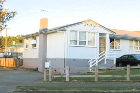 Photo of property in 128 Bedford Street, Cannons Creek, Porirua, 5024