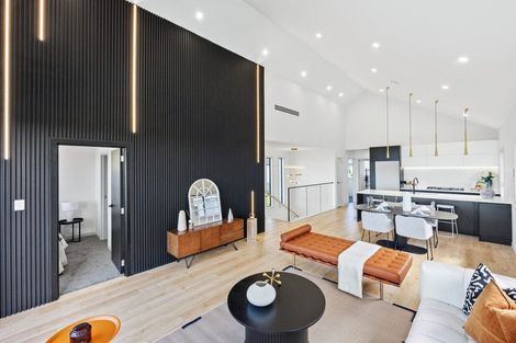 Photo of property in 60 Matangi View Drive, Orewa, 0931