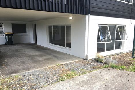 Photo of property in 31 Ocean View Road, Hatfields Beach, Orewa, 0931