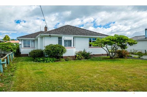 Photo of property in 52 Opie Street, Waimate, 7924