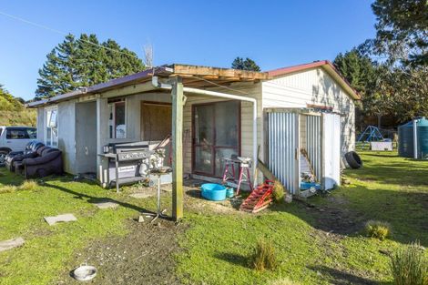 Photo of property in 147 Upper Fitzherbert Road, Wainuiomata, 5373