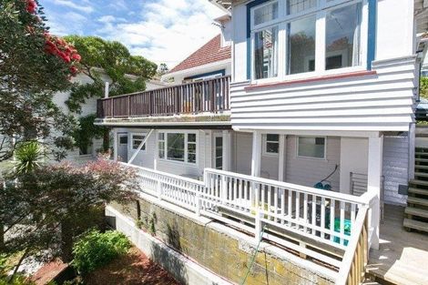 Photo of property in 35 Raroa Road, Kelburn, Wellington, 6012