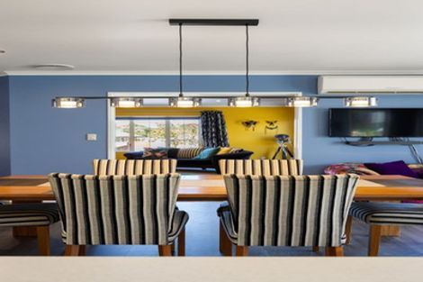 Photo of property in 62 Cairns Crescent, Rototuna, Hamilton, 3210