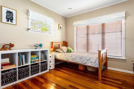 Photo of property in 1/68 Routley Drive, Glen Eden, Auckland, 0602