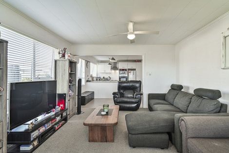 Photo of property in 1/410 Avenue Road West, Hastings, 4122