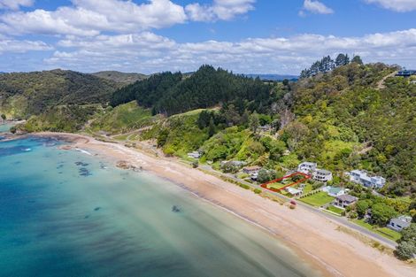 Photo of property in 129 Long Beach Road, Russell, 0202