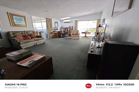 Photo of property in 1/17 Nutsey Avenue, Northcote, Auckland, 0627