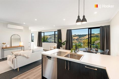 Photo of property in 7a Athol Place, Ravensbourne, Dunedin, 9022