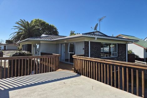 Photo of property in 27 Amorino Drive, Red Beach, 0932