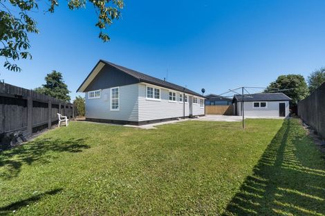 Photo of property in 12 Motuoapa Place, Kelvin Grove, Palmerston North, 4414