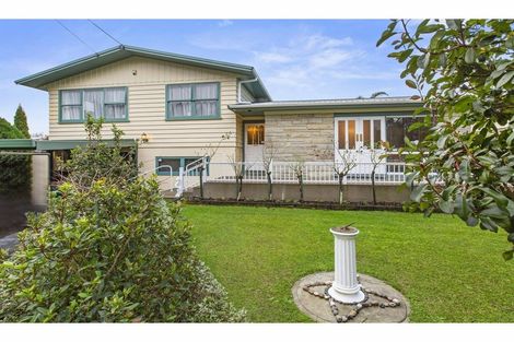 Photo of property in 15 Balfour Crescent, Riverlea, Hamilton, 3216