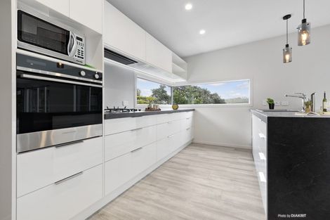 Photo of property in 83a Nevay Road, Miramar, Wellington, 6022