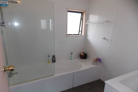 Photo of property in 83 Geraldine Crescent, Cloverlea, Palmerston North, 4412