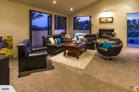 Photo of property in 1/46 Masterton Road, Rothesay Bay, Auckland, 0630