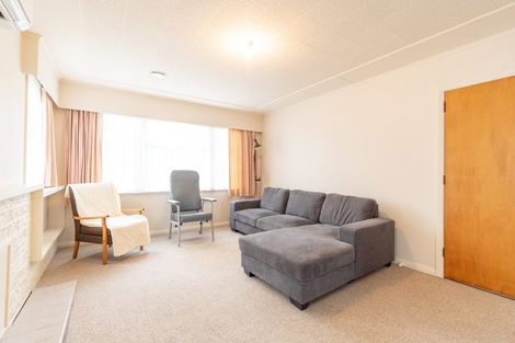 Photo of property in 28 Waterloo Crescent, Hokowhitu, Palmerston North, 4410