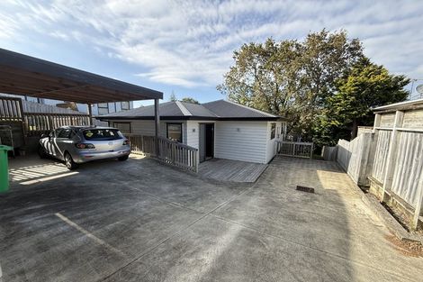 Photo of property in 22a Sylvan Crescent, Te Atatu South, Auckland, 0610