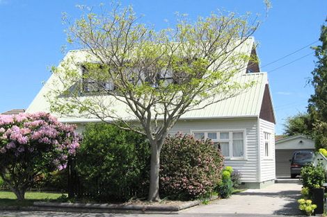 Photo of property in 15 Wittys Road, Avonhead, Christchurch, 8042