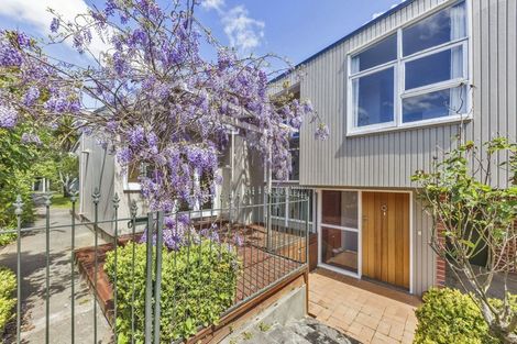 Photo of property in 19 Sheffield Street, Awapuni, Palmerston North, 4412