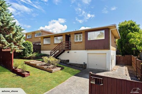 Photo of property in 1/2 Eastwood Rise, Browns Bay, Auckland, 0630