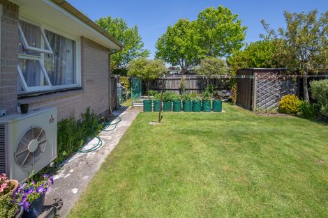 Photo of property in 63 Lochee Road, Upper Riccarton, Christchurch, 8041
