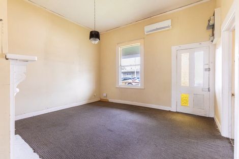 Photo of property in 17 Allardice Street, Dannevirke, 4930