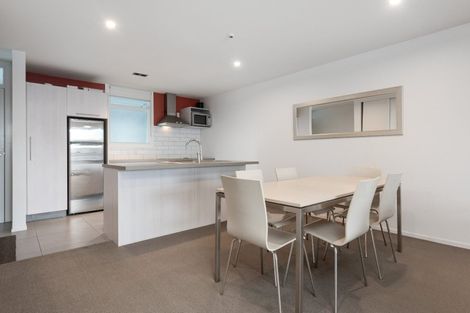 Photo of property in 2-06/424 Maunganui Road, Mount Maunganui, 3116