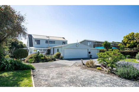 Photo of property in 87 Doves Bay Road, Kerikeri, 0294