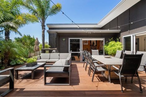 Photo of property in 209 Kiwi Road, Whangamata, 3620