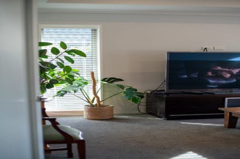 Photo of property in 16 Flaxgrove Place, Parklands, Christchurch, 8083
