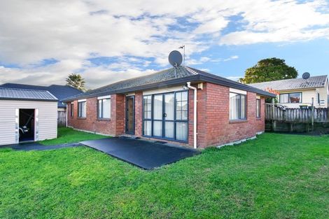 Photo of property in 12 Fareti Place, Mangere, Auckland, 2022