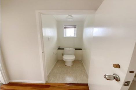 Photo of property in 3 Reelick Avenue, Pakuranga Heights, Auckland, 2010