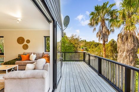 Photo of property in 1/20 Reynolds Place, Torbay, Auckland, 0630