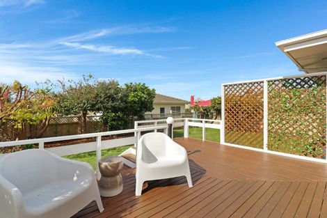 Photo of property in 9a Lilac Place, Otumoetai, Tauranga, 3110