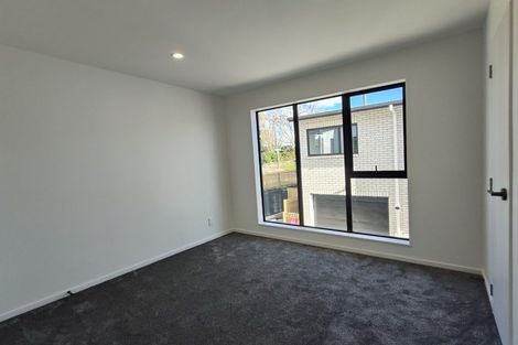 Photo of property in 2/7 Peverill Crescent, Papatoetoe, Auckland, 2025