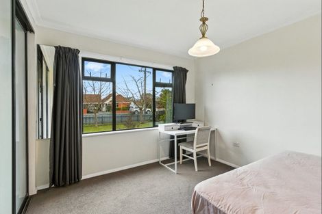 Photo of property in 22 York Street, Levin, 5510