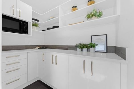 Photo of property in 16 Lippiatt Crescent, Pokeno, 2402