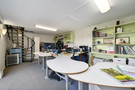 Photo of property in 56 Mana View Road, Paremata, Porirua, 5026