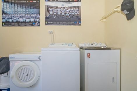 Photo of property in 5 Cholmondeley Crescent, Whitianga, 3510