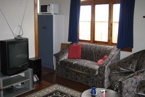 Photo of property in 43 Lyndhurst Street, Takaro, Palmerston North, 4412