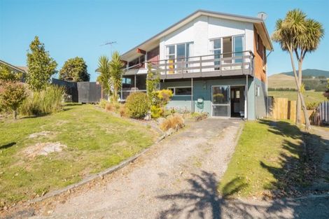 Photo of property in 14 Walnut Place, Owhata, Rotorua, 3010